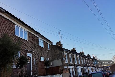 3 bedroom terraced house to rent, Winforton Street, Greenwich, SE10