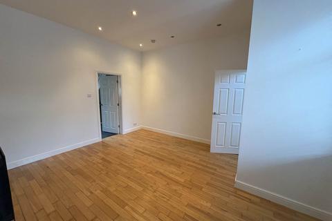 2 bedroom terraced house to rent, Fir Lane, Royton, Oldham