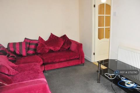 6 bedroom semi-detached house to rent, Moore Grove Crescent, Egham, TW20