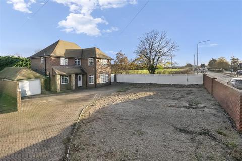 4 bedroom detached house for sale, Park Road, Uxbridge