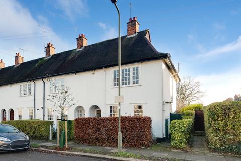 2 bedroom end of terrace house for sale, Asmuns Hill, London