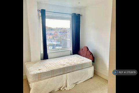 2 bedroom flat to rent, Trident Point, Harrow, HA1