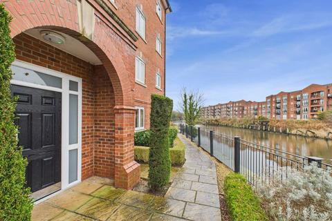 2 bedroom flat for sale, Waters Edge, Warrington, WA4