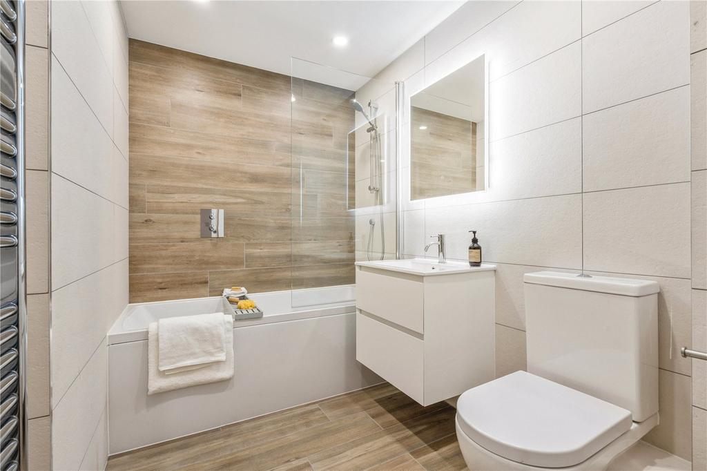 Apartmet 303