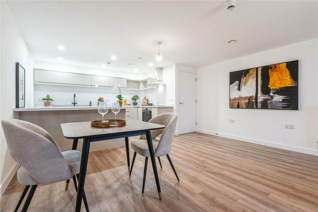 Apartmet 303