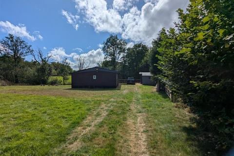 3 bedroom lodge to rent, Llan, Llanbrynmair