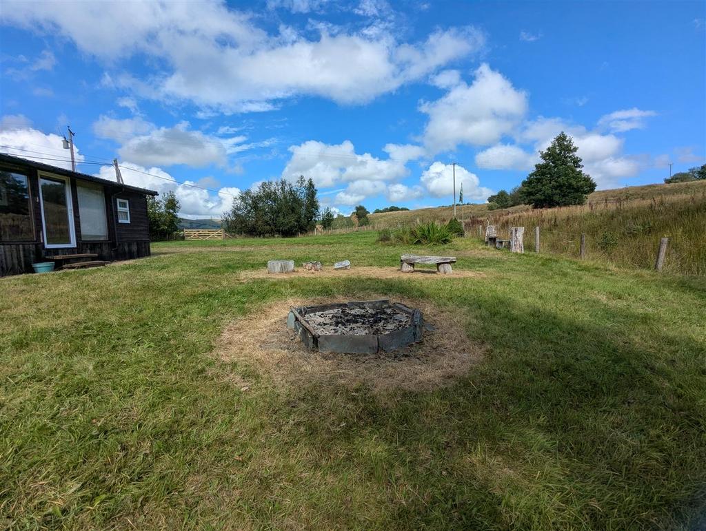 Firepit.jpg
