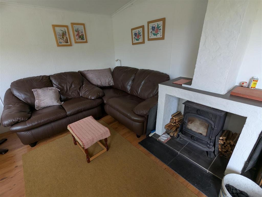 Living Room fireplace.jpg