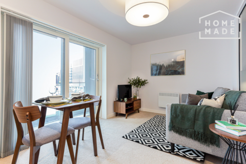 Studio to rent, Aston Place, B1