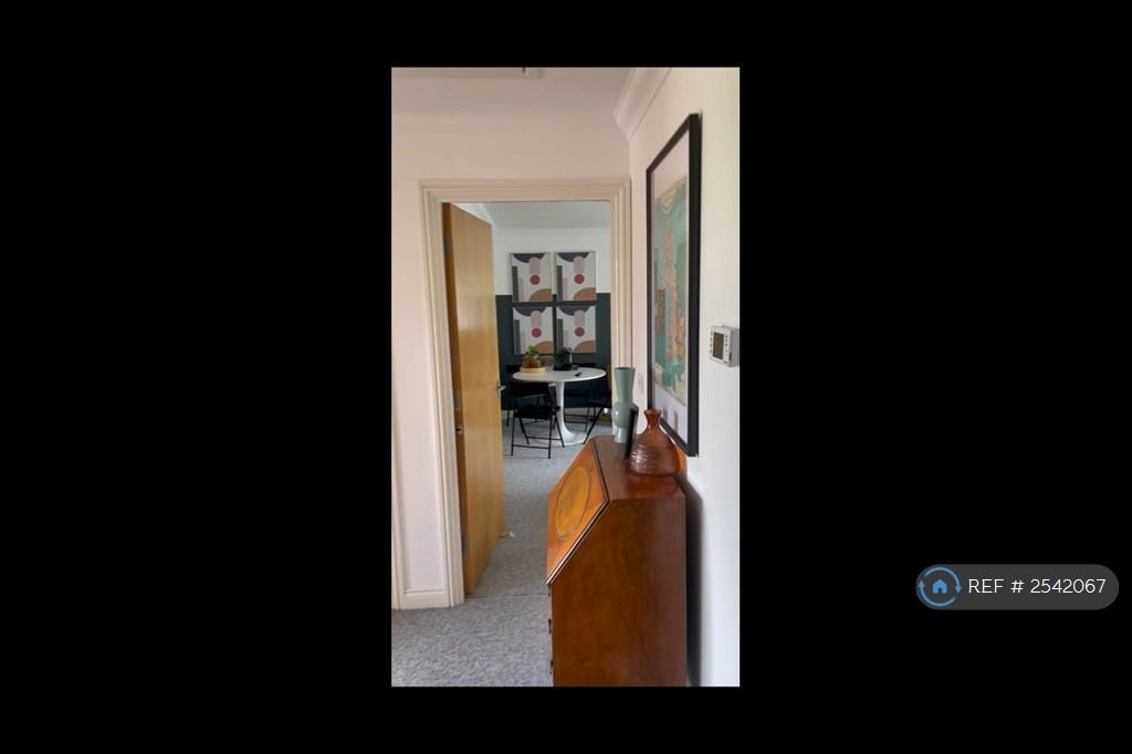 Hallway To Livingroom