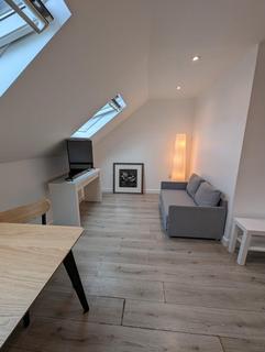 1 bedroom flat to rent, Garratt Lane, London SW17