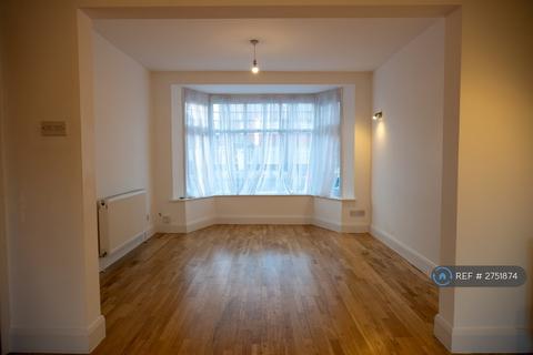 3 bedroom semi-detached house to rent, Pennine Drive, London, NW2