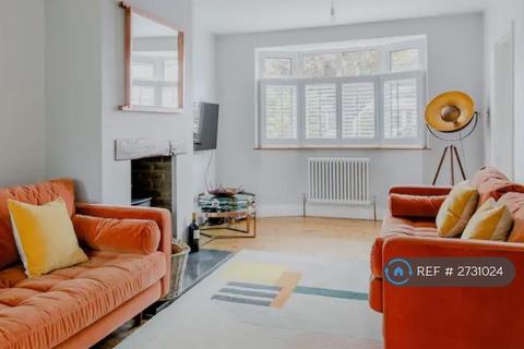 undefined, Maida Avenue, London, E4
