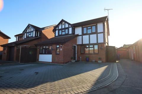 4 bedroom detached house for sale, Burkeston Close, Sittingbourne ME10