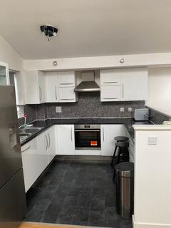 1 bedroom house of multiple occupation to rent, Betsham Street, Manchester M15