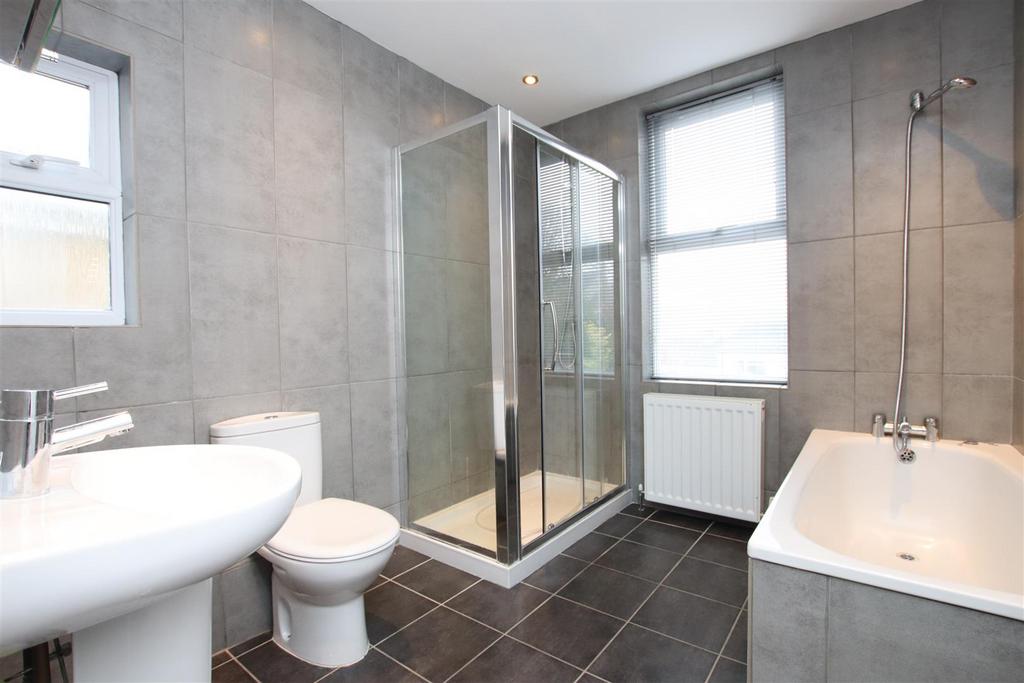 Bathroom.JPG