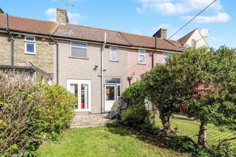 2 bedroom terraced house to rent, London, RM10