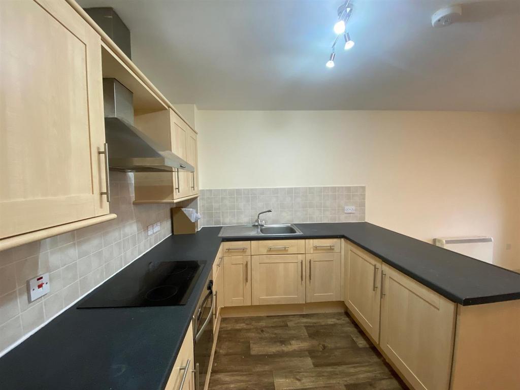 KITCHEN 2.jpg