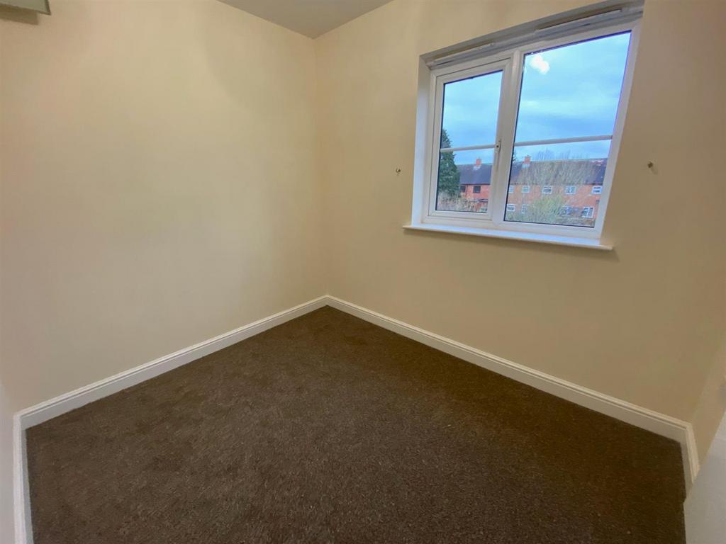 BEDROOM.jpg