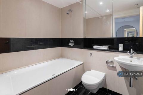 1 bedroom flat to rent, Howard Building, London, SW11