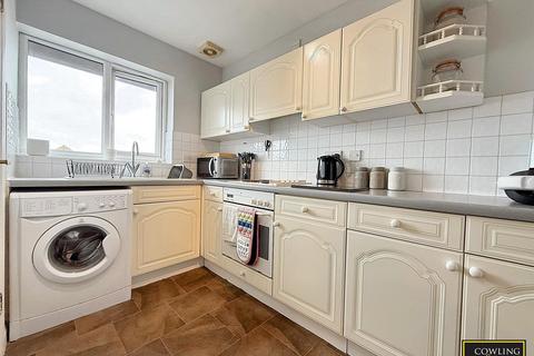 1 bedroom flat for sale, Cranfield Park Court, Radwinter Avenue, Wickford