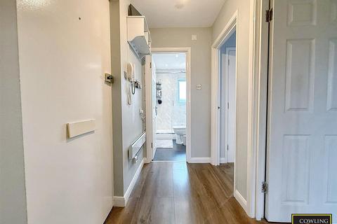 1 bedroom flat for sale, Cranfield Park Court, Radwinter Avenue, Wickford