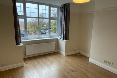 3 bedroom semi-detached house to rent, Bourne Avenue, Reading, Berkshire,