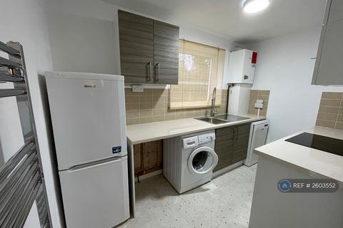 2 bedroom maisonette to rent, Sunnybank Avenue, Coventry, CV3