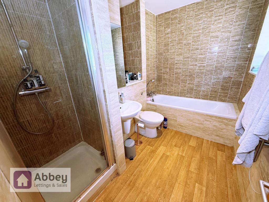 Bedroom 1 Ensuite