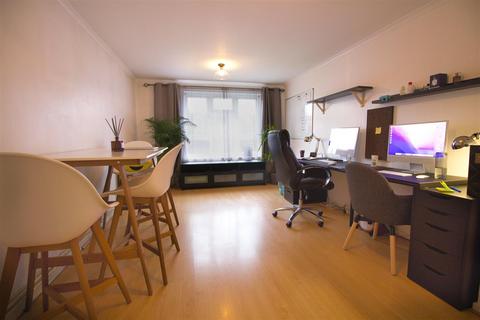 1 bedroom flat to rent, Hunter Close, Borehamwood