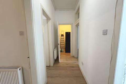 2 bedroom flat to rent, Stock Street, Paisley, PA2