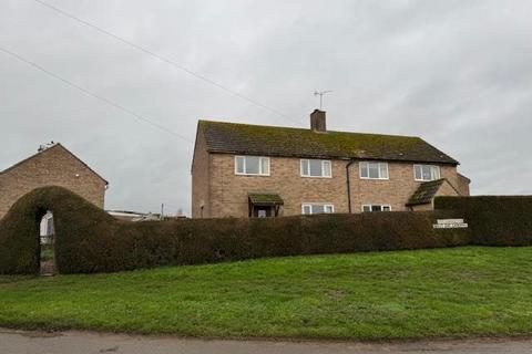 3 bedroom semi-detached house for sale, The Garretts, Fairford