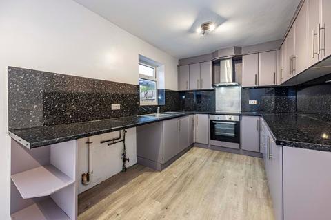 3 bedroom semi-detached house to rent, Wollaton Road, Nottingham, NG8