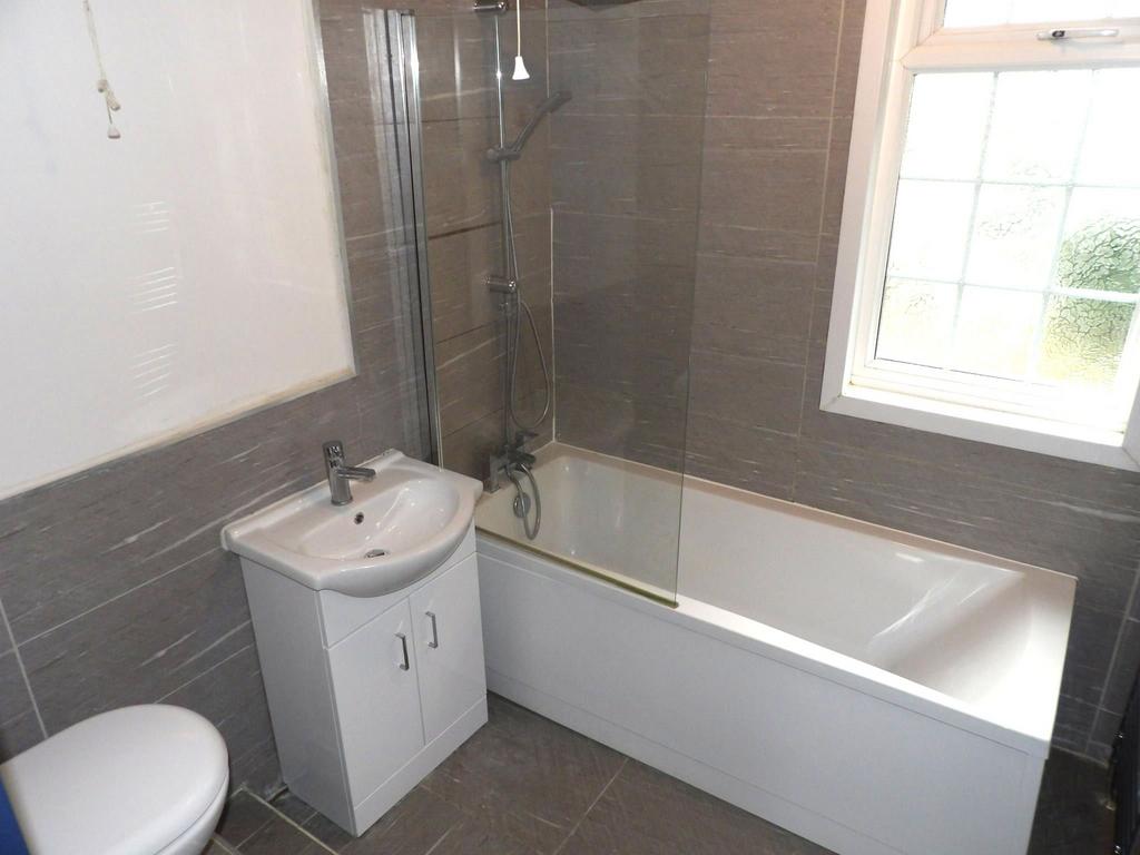 Photograph 12