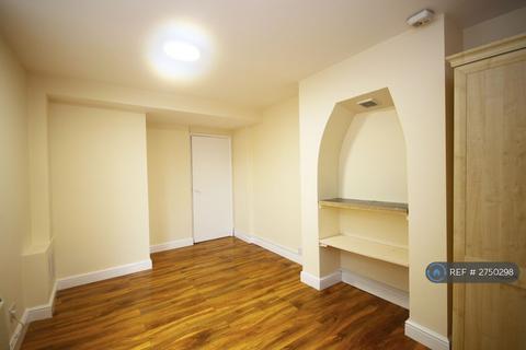 undefined, Cambridge Road, New Malden, KT3