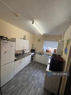 4 bedroom terraced house to rent, Haydn Avenue, Manchester, M14
