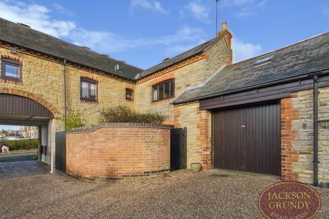 3 bedroom end of terrace house for sale, Lucas Lane, Hackleton, NN7 2BZ