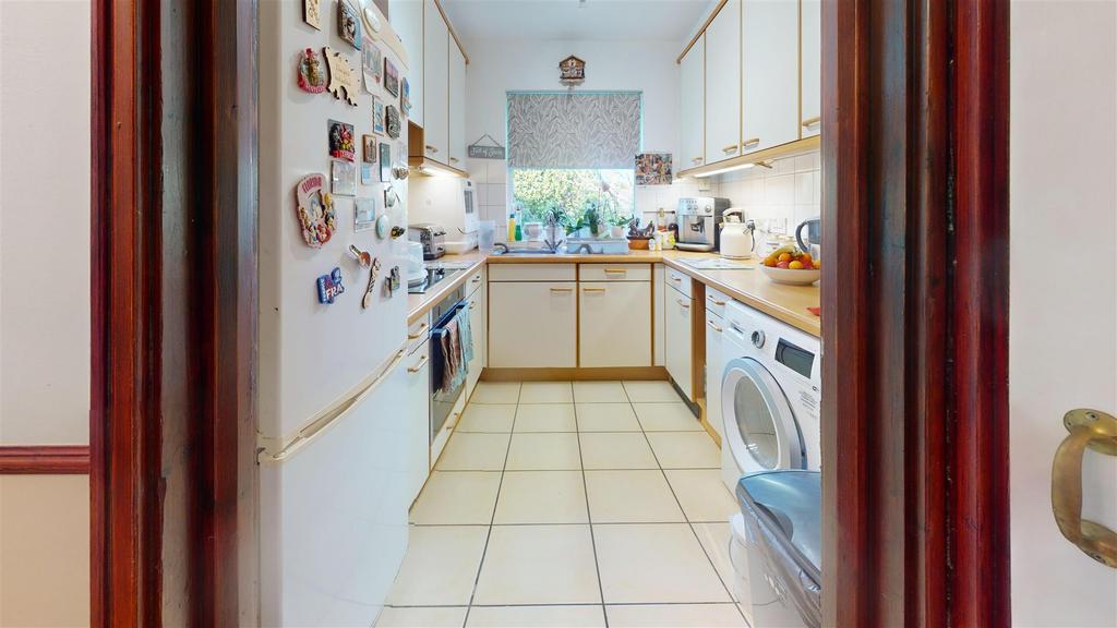Maudeline-Farm-Kitchen.jpg