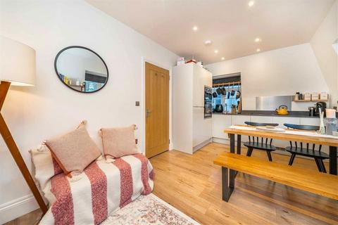 2 bedroom flat for sale, Barton Road, London W14