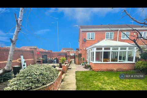 2 bedroom semi-detached house to rent, North Royds Wood, Barnsley, S71