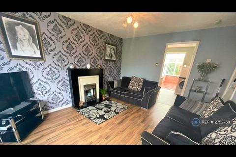 2 bedroom semi-detached house to rent, North Royds Wood, Barnsley, S71