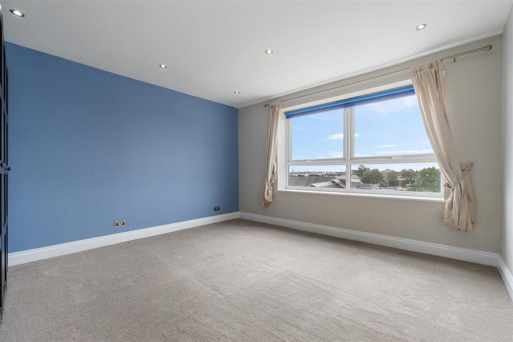 17 Heathdene, Chase Side N14 5 HU-1.jpg