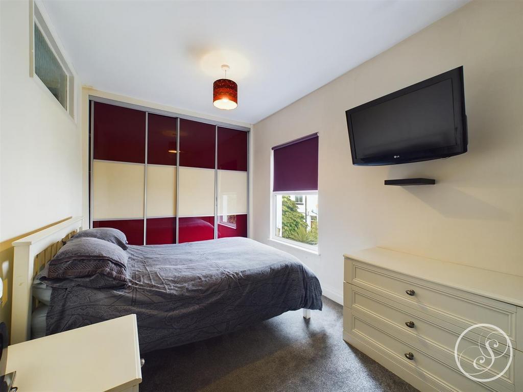 Bed 1