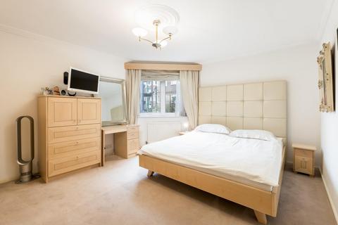 2 bedroom flat to rent, Priors Lodge, 56-58 Richmond Hill, Richmond, TW10