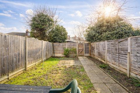 3 bedroom terraced house for sale, Pinewood Close, Hertfordshire AL4