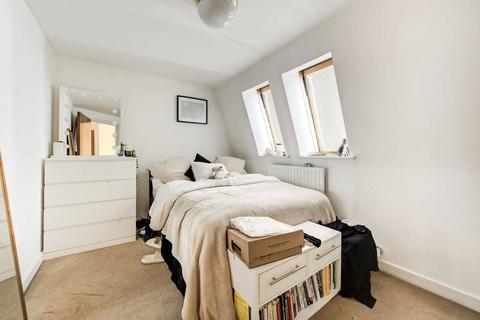 2 bedroom flat for sale, Crowther Close, Fulham Broadway, London, SW6