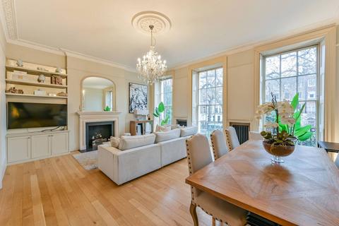 2 bedroom flat for sale, Montagu Square, Marylebone, London, W1H