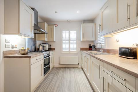 4 bedroom detached house for sale, Flitchside Drive, Dunmow CM6