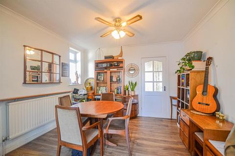 2 bedroom semi-detached bungalow for sale, Gainsborough Road, Warrington WA4