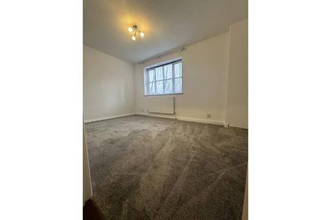 1 bedroom flat to rent, LIMES COURT, MITCHAM, MERTON